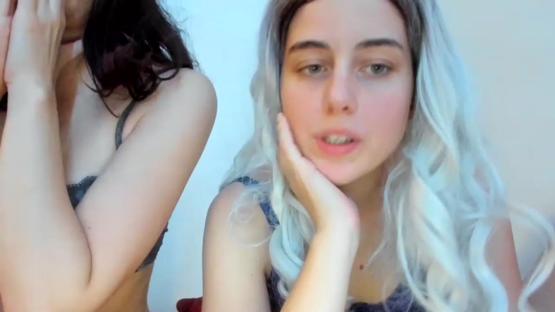 Gallery image thumbnail from AliceKatz's myfreecams stream on, 12/26/2022, 17:29 image 7 of 20