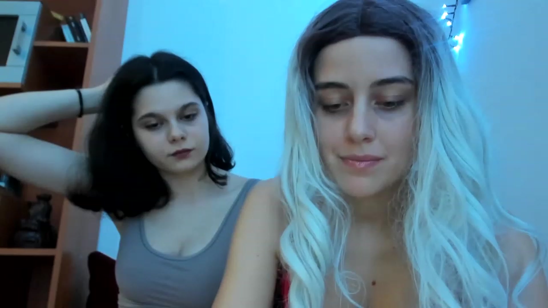 Gallery image thumbnail from AliceKatz's myfreecams stream on, 12/29/2022, 18:33 image 11 of 20
