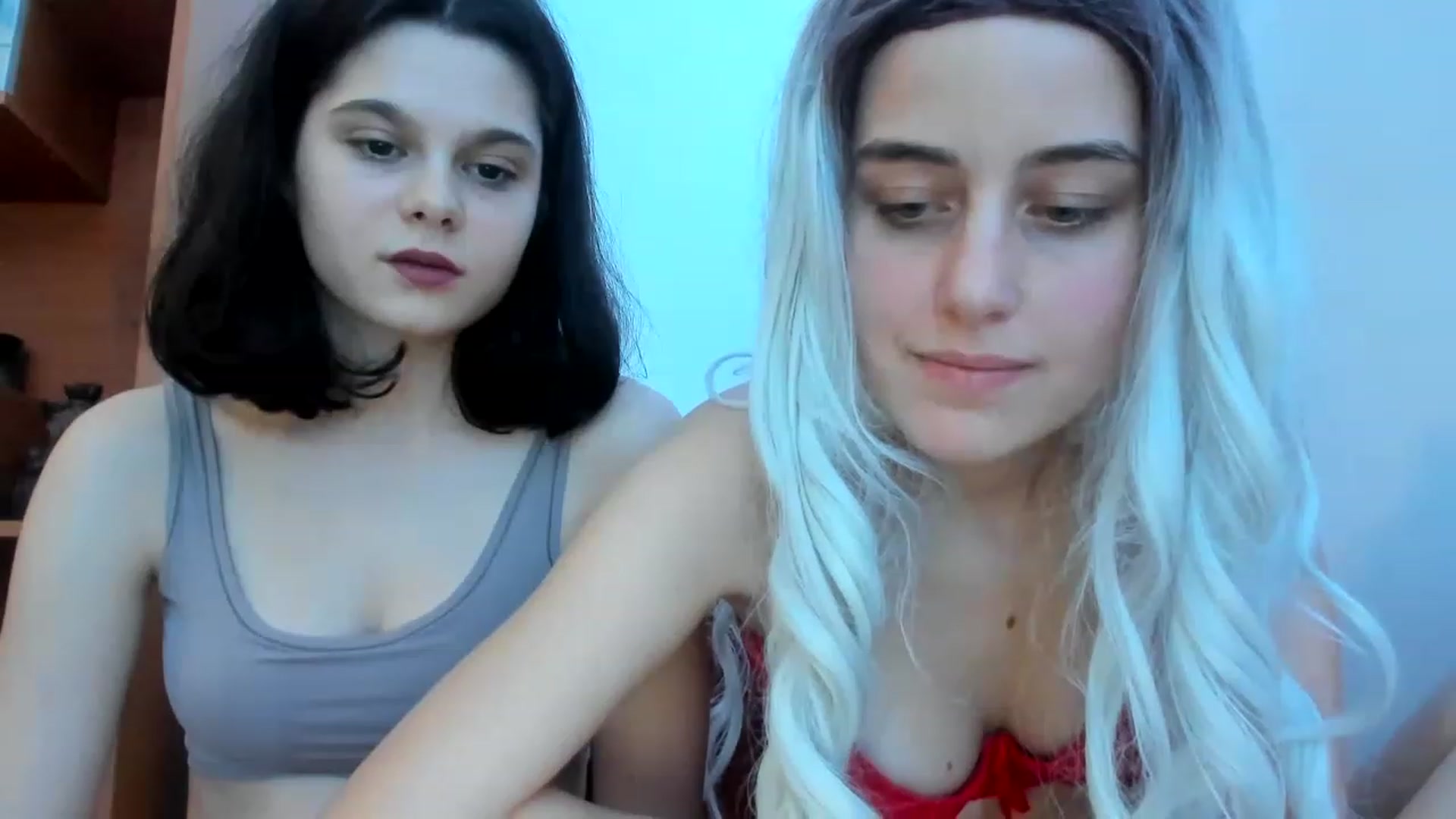 Gallery image thumbnail from AliceKatz's myfreecams stream on, 12/29/2022, 18:58 image 10 of 20