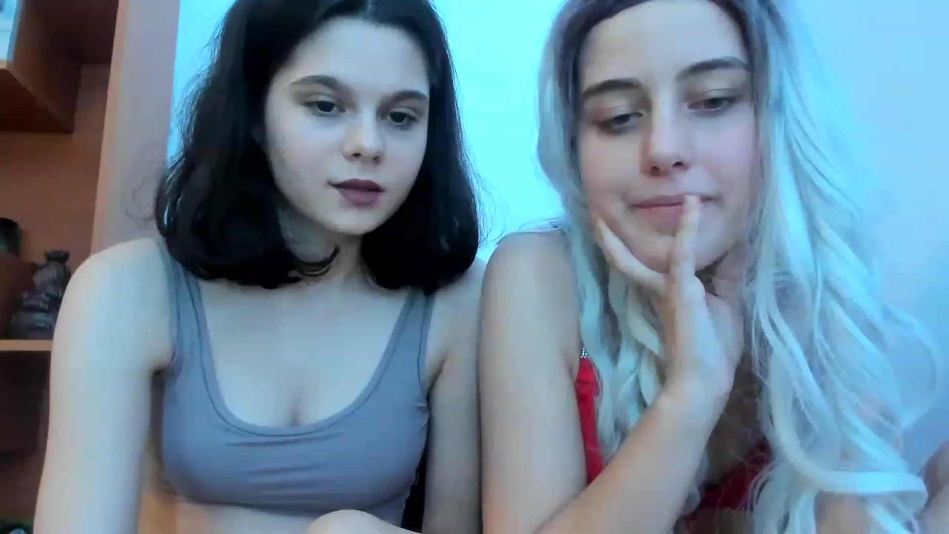 Gallery image thumbnail from AliceKatz's myfreecams stream on, 12/29/2022, 18:58 image 5 of 20