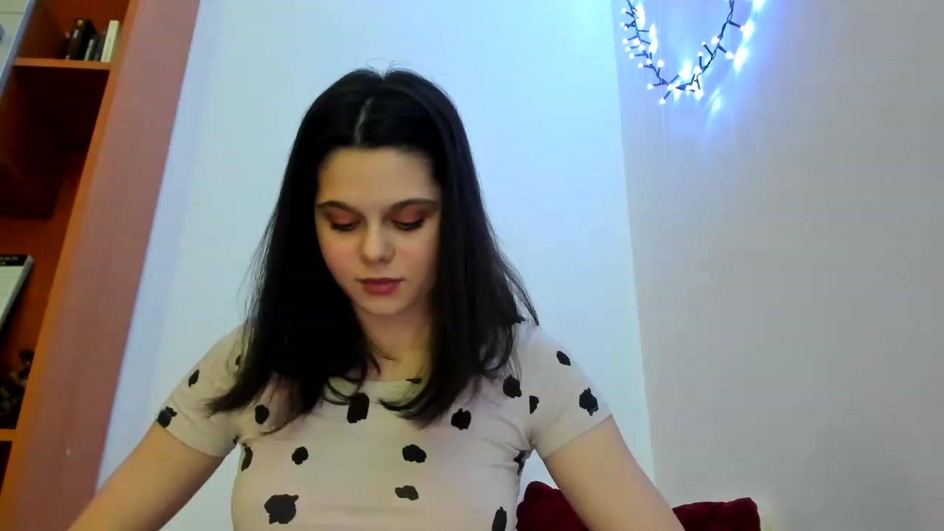 Gallery image thumbnail from AliceKatz's myfreecams stream on, 02/06/2023, 18:46 image 2 of 20