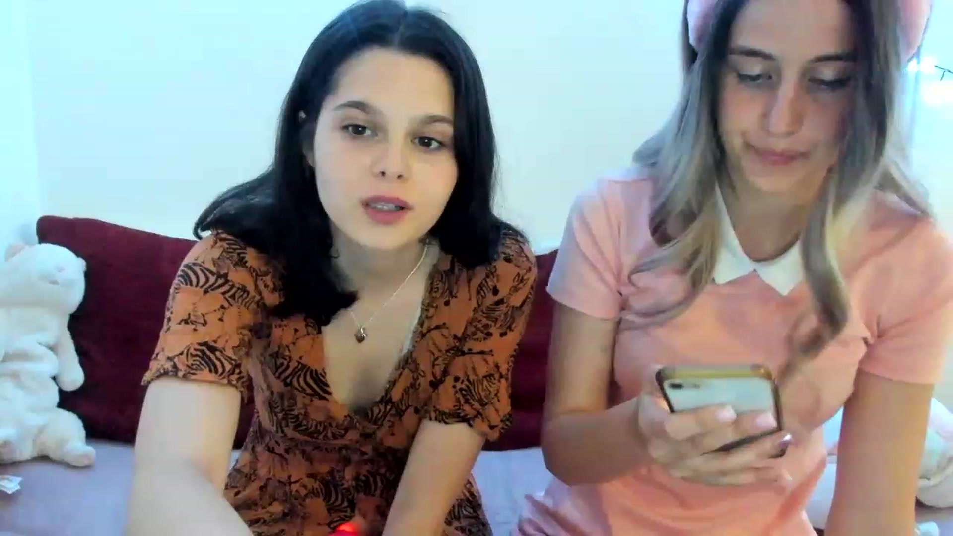 Gallery image thumbnail from AliceKatz's myfreecams stream on, 03/13/2023, 17:06 image 8 of 20