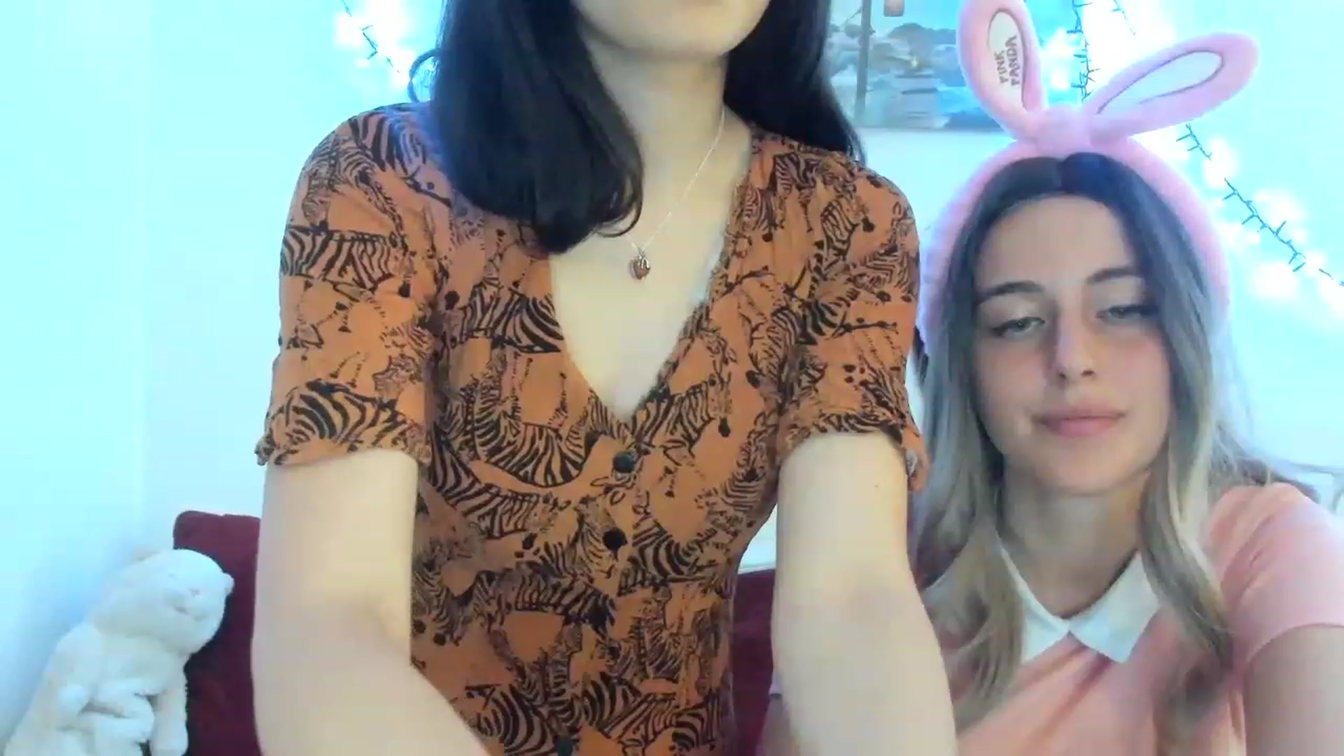 Gallery image thumbnail from AliceKatz's myfreecams stream on, 03/13/2023, 17:06 image 6 of 20