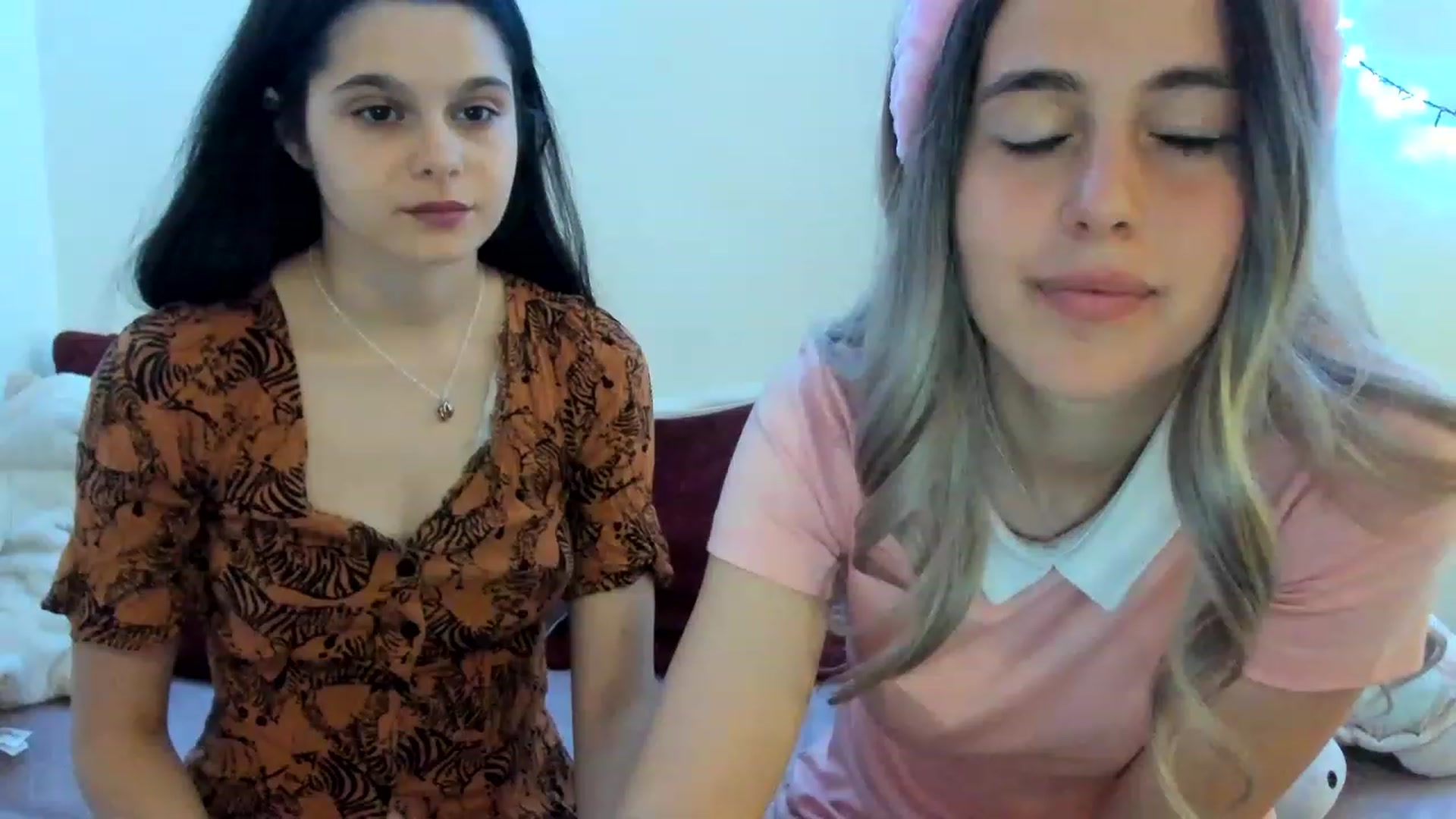 Gallery image thumbnail from AliceKatz's myfreecams stream on, 03/13/2023, 17:06 image 9 of 20
