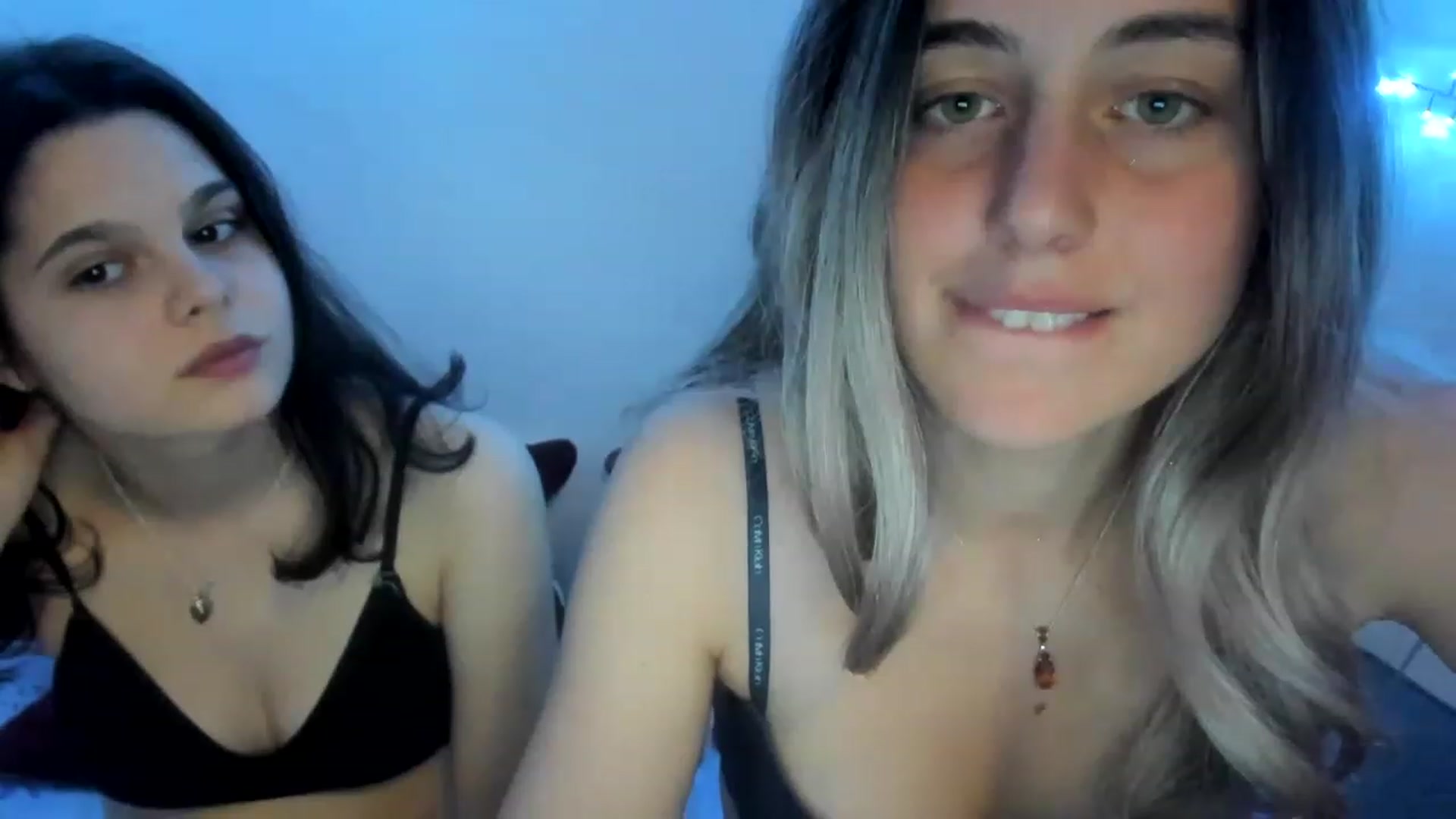Gallery image thumbnail from AliceKatz's myfreecams stream on, 03/24/2023, 20:59 image 5 of 20