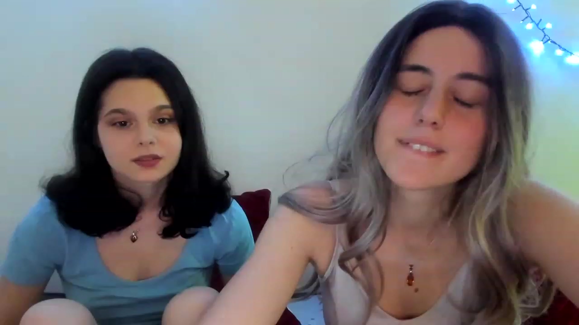 Gallery image thumbnail from AliceKatz's myfreecams stream on, 03/25/2023, 21:06 image 11 of 20