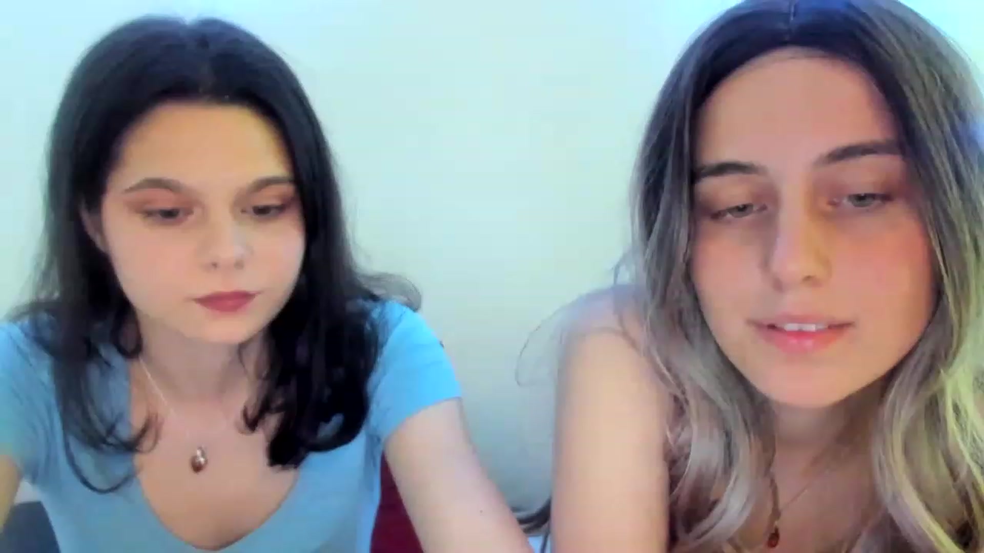 Gallery image thumbnail from AliceKatz's myfreecams stream on, 03/25/2023, 21:06 image 13 of 20