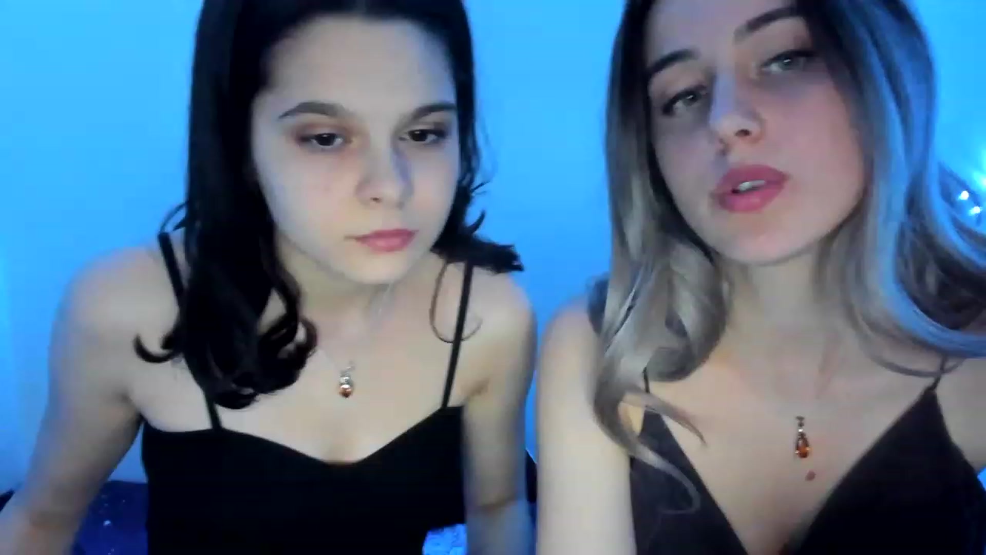 Gallery image thumbnail from AliceKatz's myfreecams stream on, 04/06/2023, 19:56 image 5 of 20