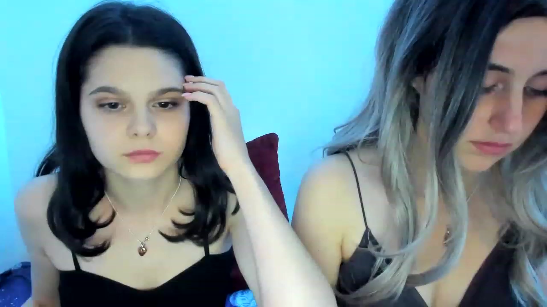 Gallery image thumbnail from AliceKatz's myfreecams stream on, 04/06/2023, 19:56 image 15 of 20