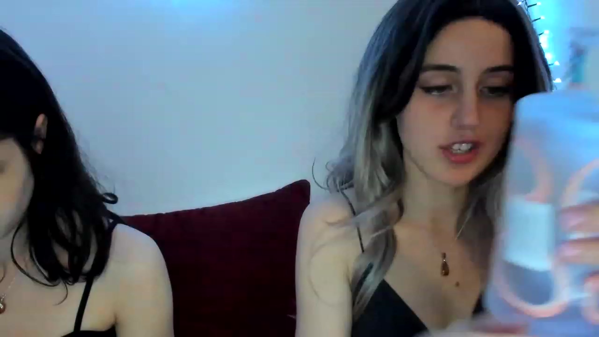 Gallery image thumbnail from AliceKatz's myfreecams stream on, 04/06/2023, 19:56 image 18 of 20
