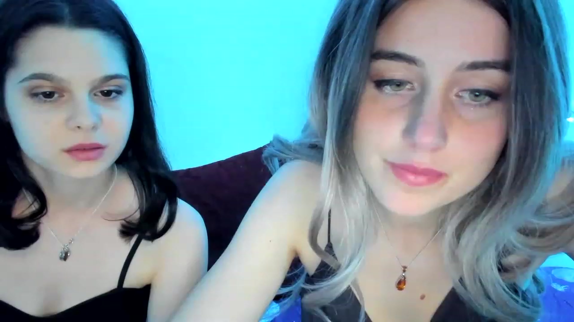 Gallery image thumbnail from AliceKatz's myfreecams stream on, 04/06/2023, 19:56 image 10 of 20