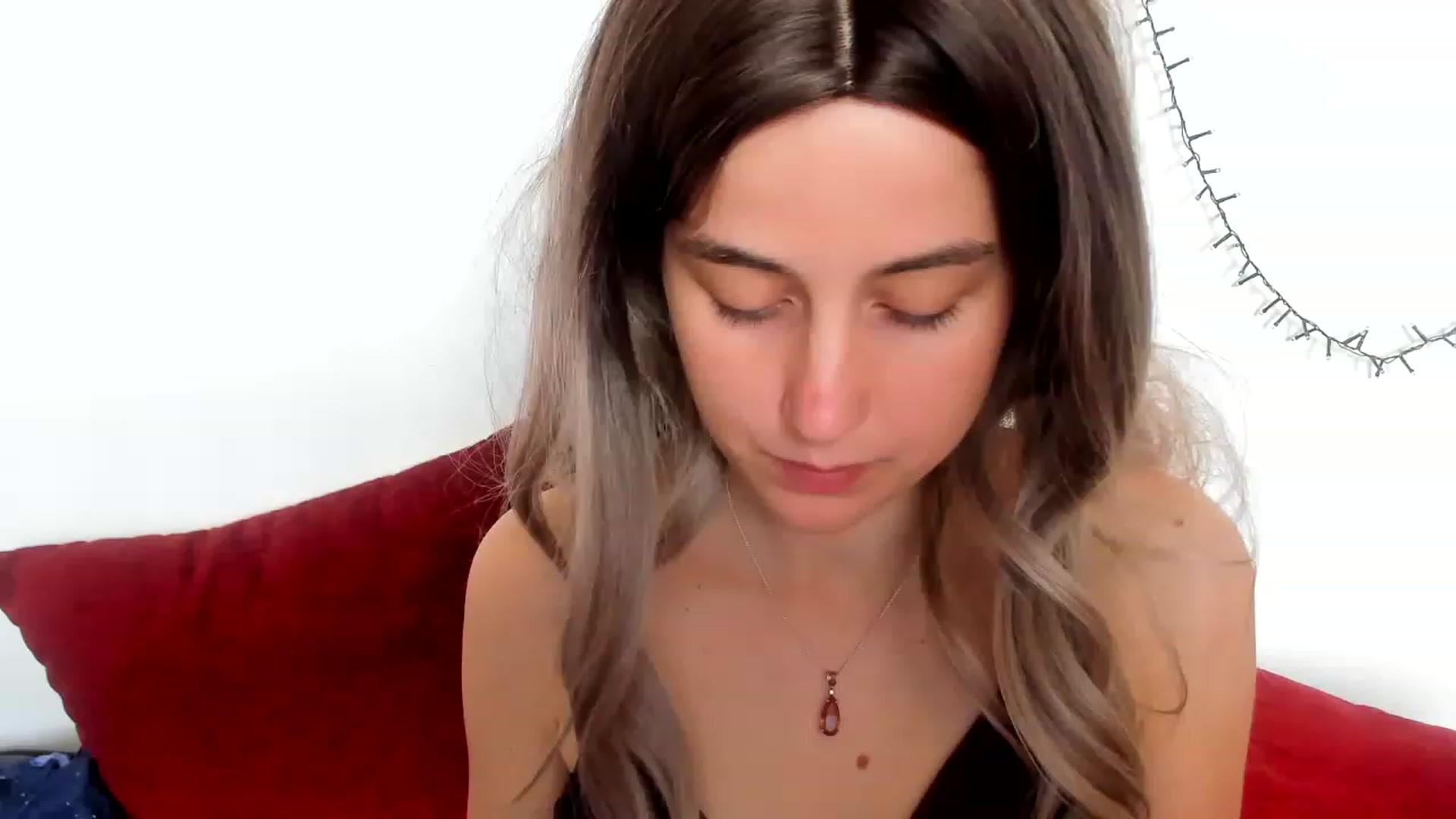 Gallery image thumbnail from AliceKatz's myfreecams stream on, 04/07/2023, 11:37 image 11 of 20