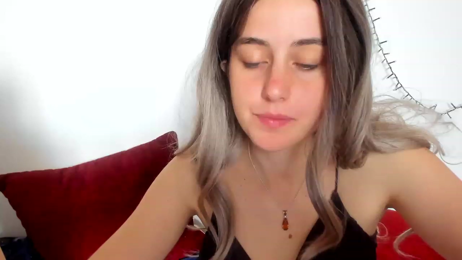 Gallery image thumbnail from AliceKatz's myfreecams stream on, 04/07/2023, 11:37 image 2 of 20