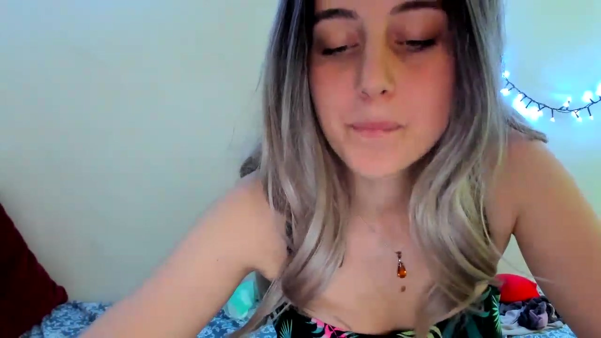 Gallery image thumbnail from AliceKatz's myfreecams stream on, 04/12/2023, 18:23 image 14 of 20
