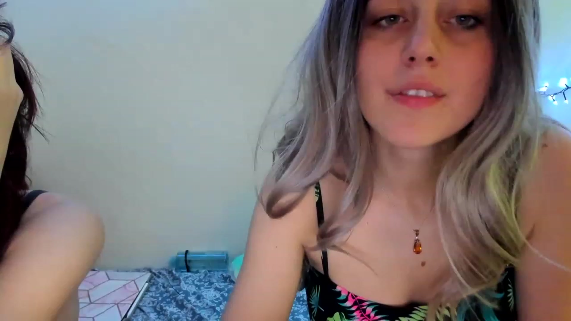 Gallery image thumbnail from AliceKatz's myfreecams stream on, 04/12/2023, 18:23 image 8 of 20