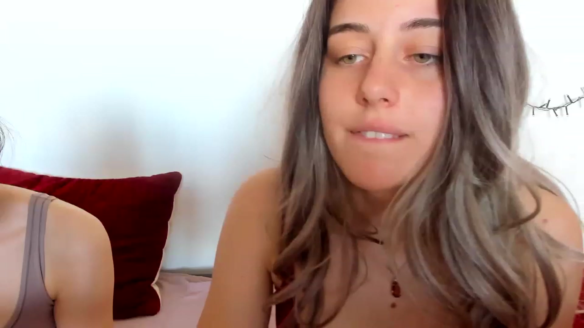 Gallery image thumbnail from AliceKatz's myfreecams stream on, 04/15/2023, 13:22 image 4 of 20