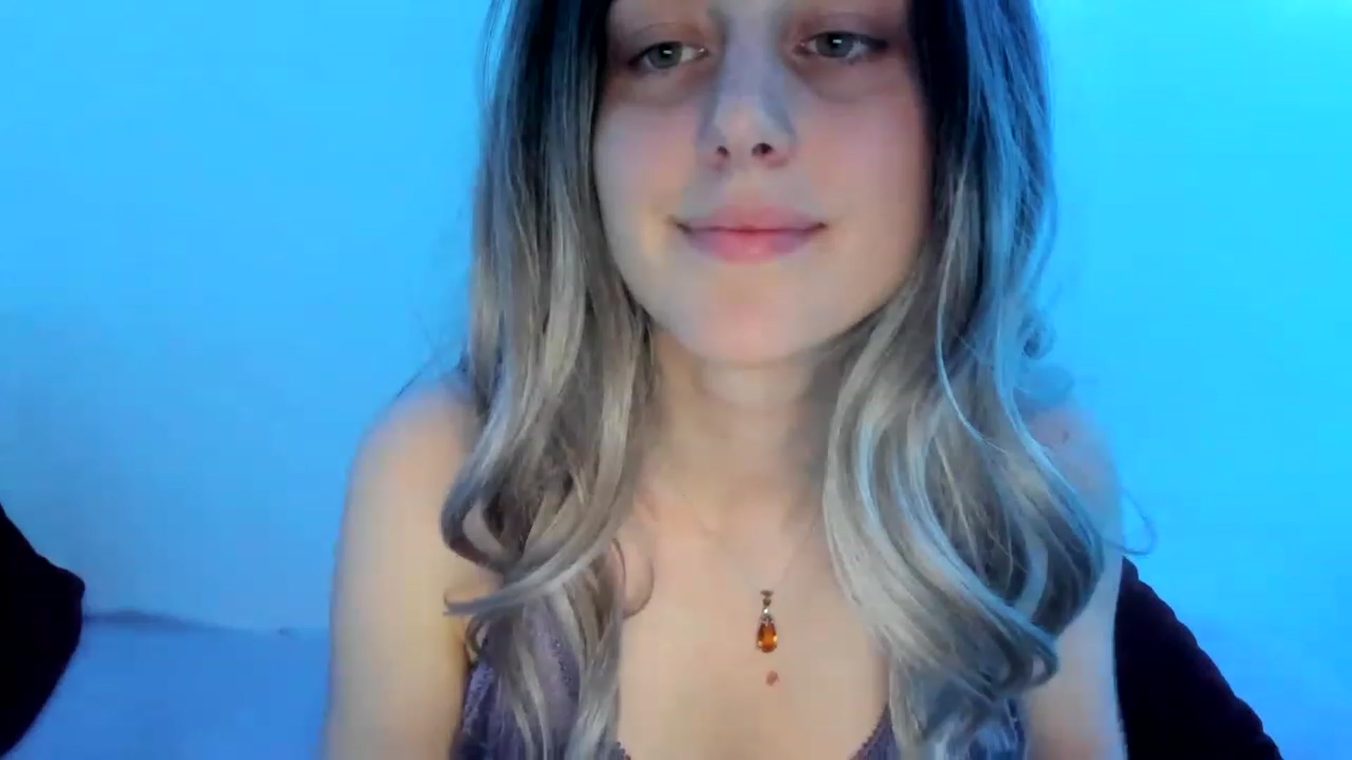 Gallery image thumbnail from AliceKatz's myfreecams stream on, 04/22/2023, 18:37 image 5 of 20