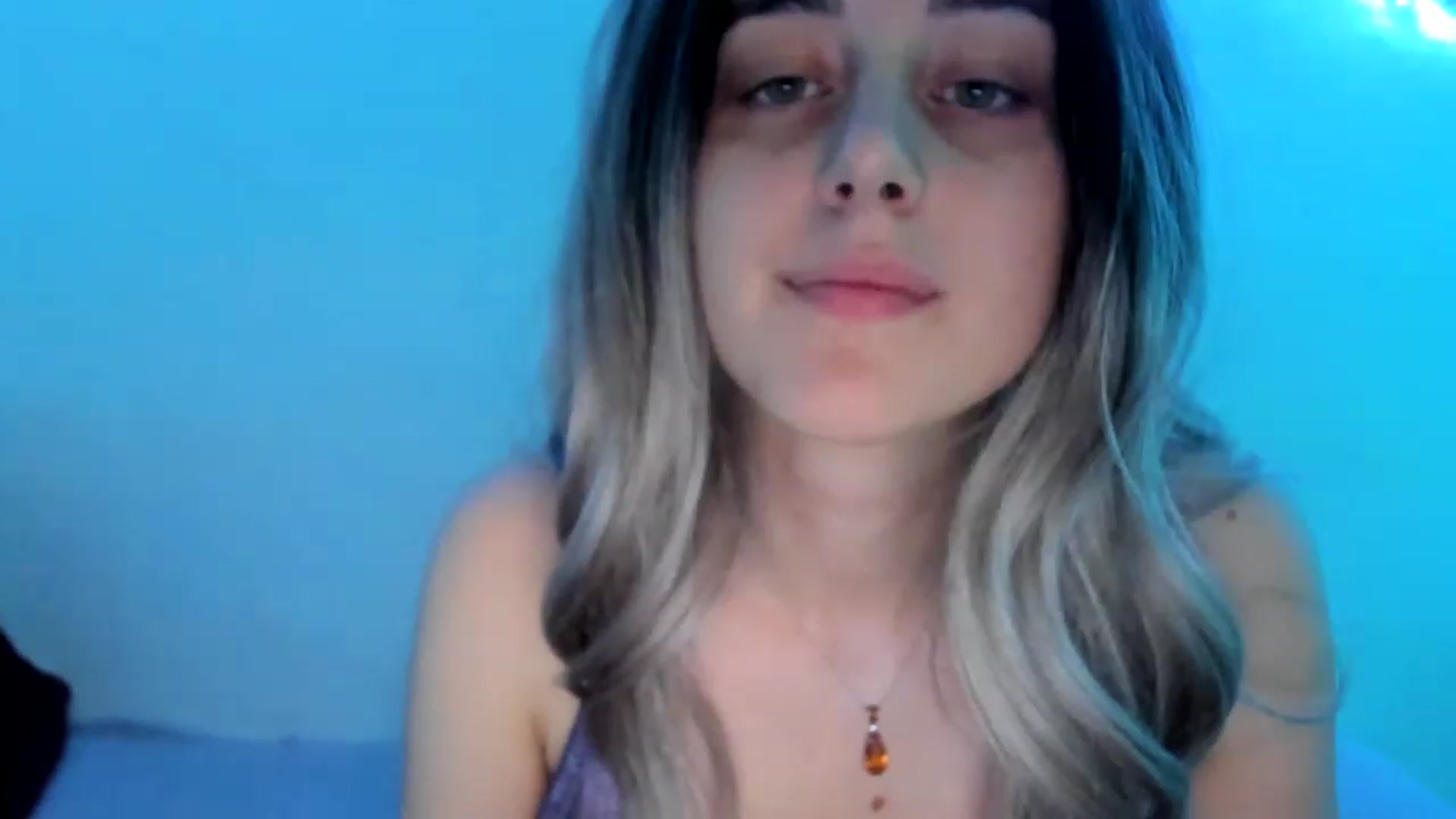 Gallery image thumbnail from AliceKatz's myfreecams stream on, 04/22/2023, 18:37 image 11 of 20