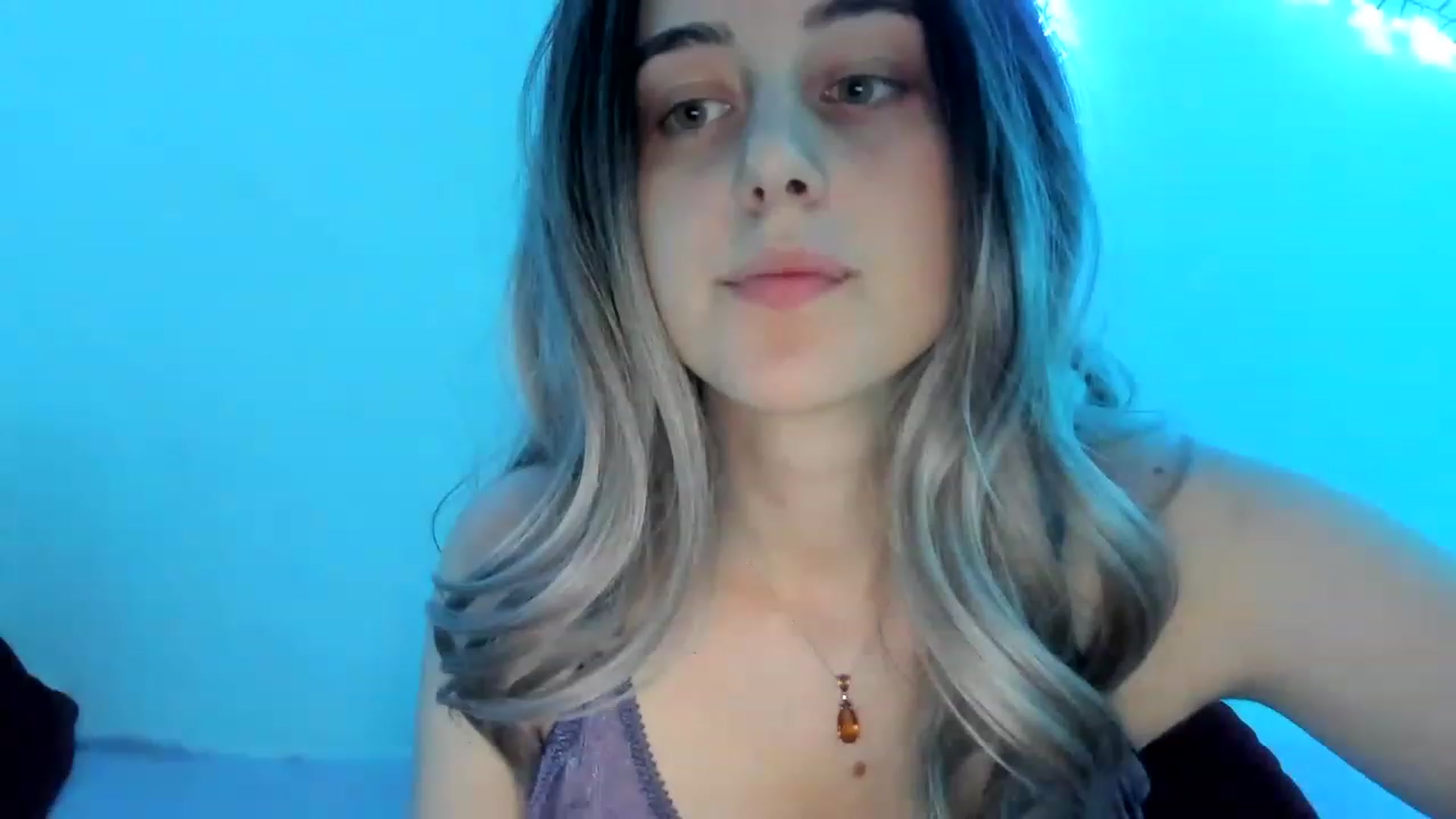 Gallery image thumbnail from AliceKatz's myfreecams stream on, 04/22/2023, 18:37 image 1 of 20