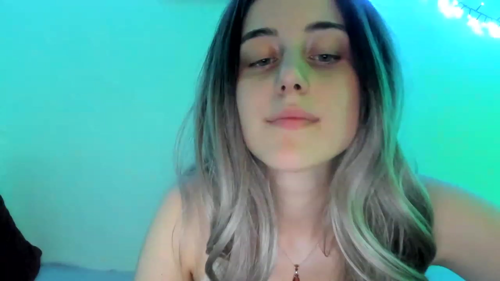 Gallery image thumbnail from AliceKatz's myfreecams stream on, 04/22/2023, 20:11 image 1 of 20