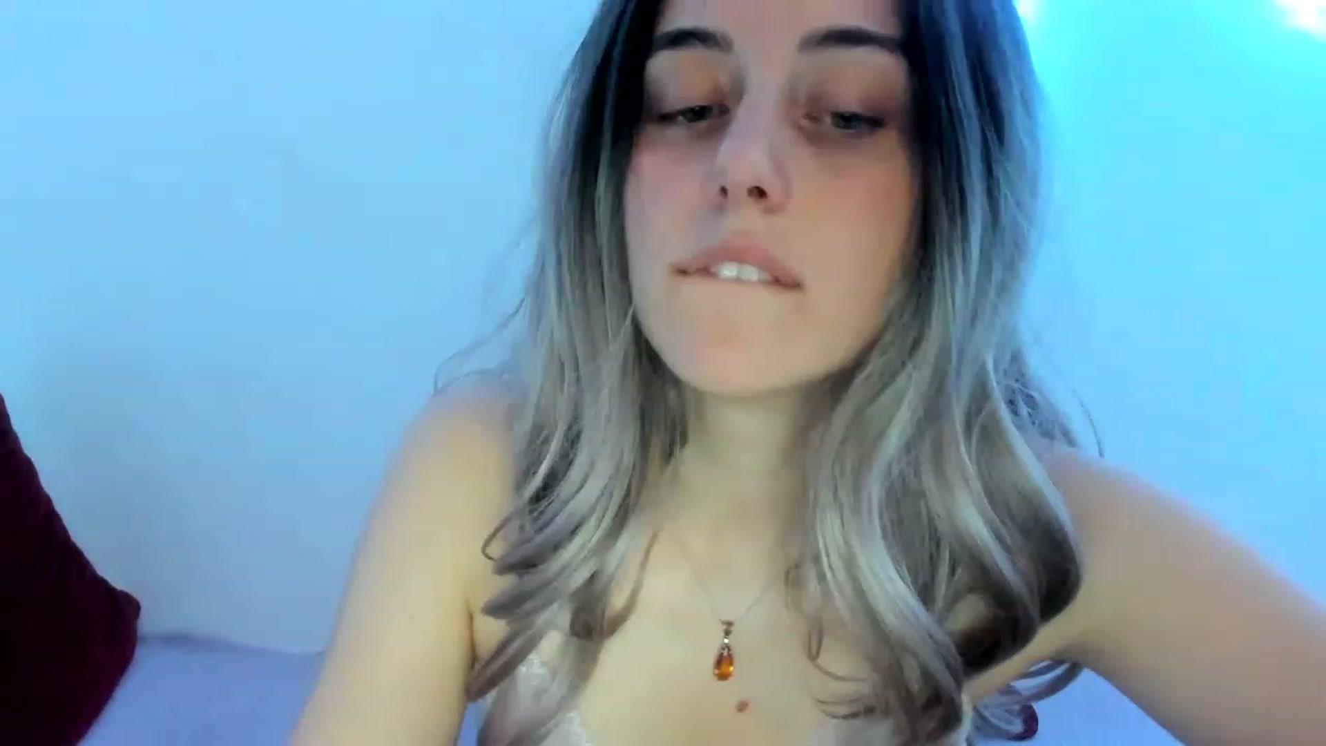 Gallery image thumbnail from AliceKatz's myfreecams stream on, 04/22/2023, 20:11 image 14 of 20