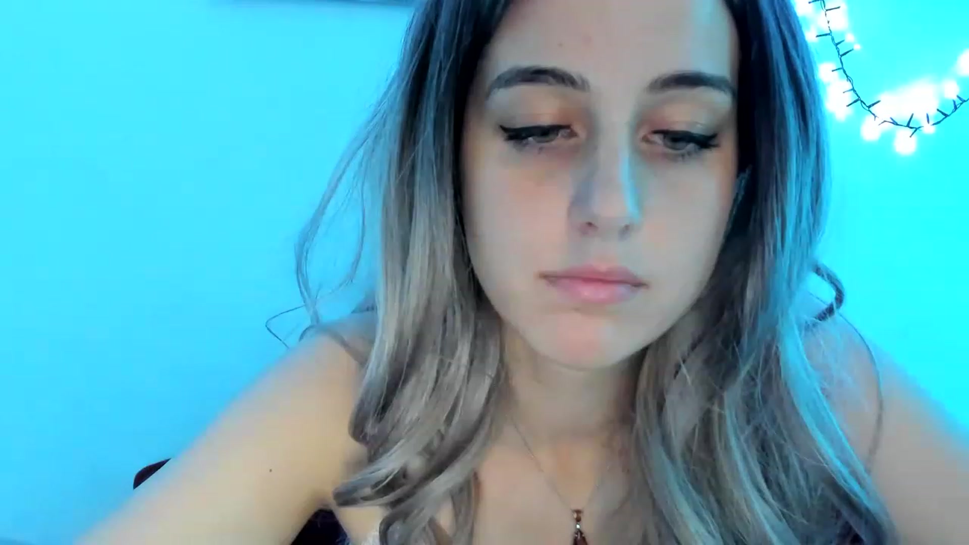 Gallery image thumbnail from AliceKatz's myfreecams stream on, 04/23/2023, 17:06 image 13 of 20
