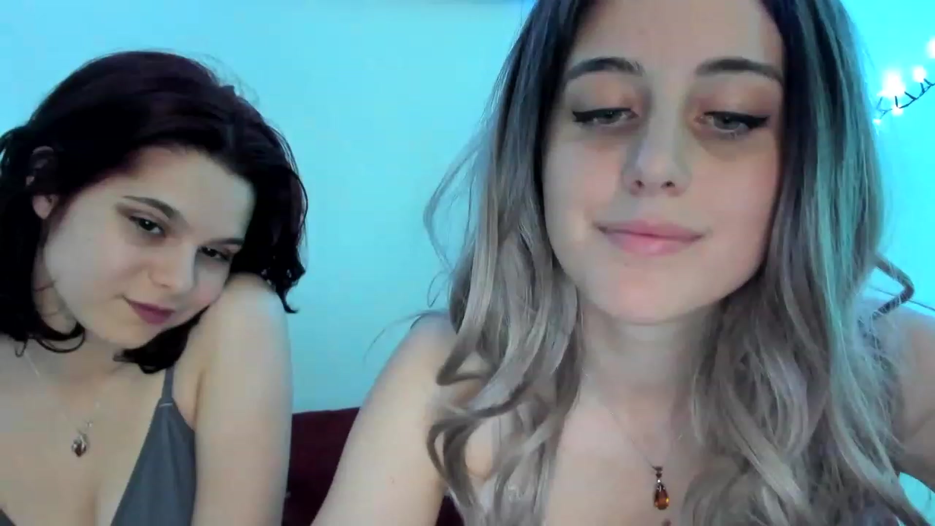 Gallery image thumbnail from AliceKatz's myfreecams stream on, 04/23/2023, 17:06 image 6 of 20