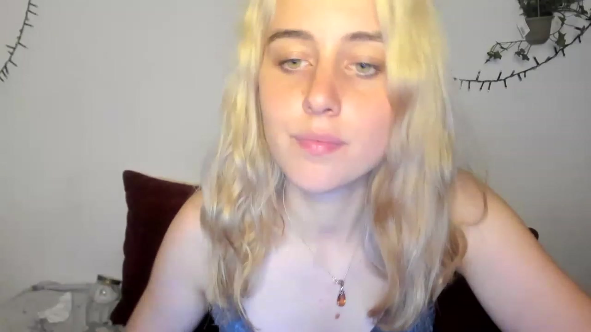 Gallery image thumbnail from AliceKatz's myfreecams stream on, 06/11/2023, 19:11 image 13 of 20