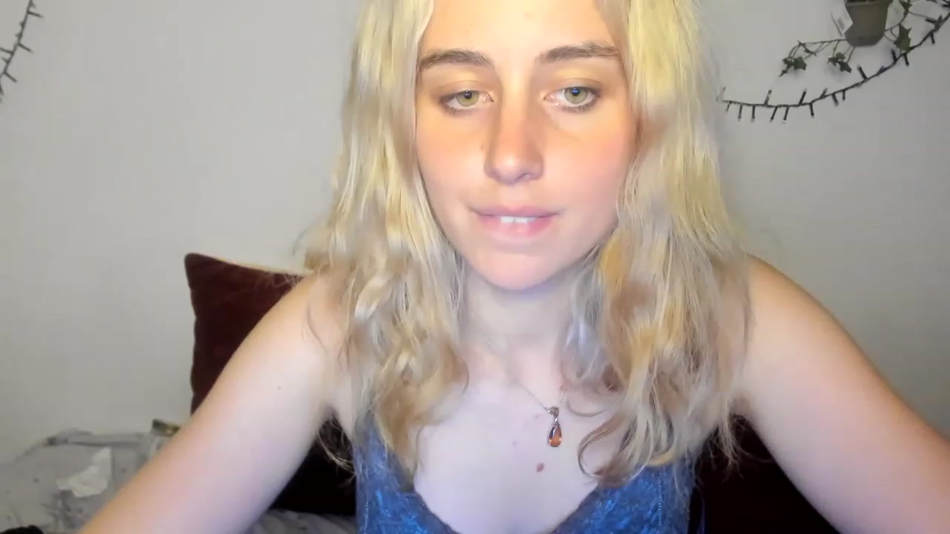 Gallery image thumbnail from AliceKatz's myfreecams stream on, 06/11/2023, 19:11 image 2 of 20