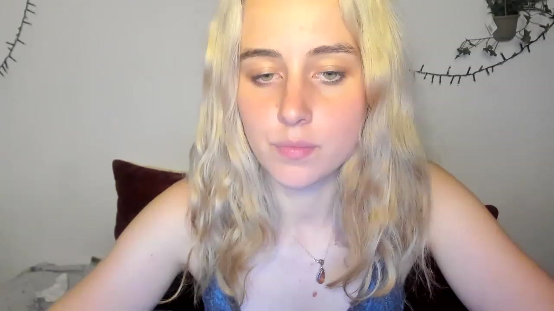 Gallery image thumbnail from AliceKatz's myfreecams stream on, 06/11/2023, 19:11 image 7 of 20