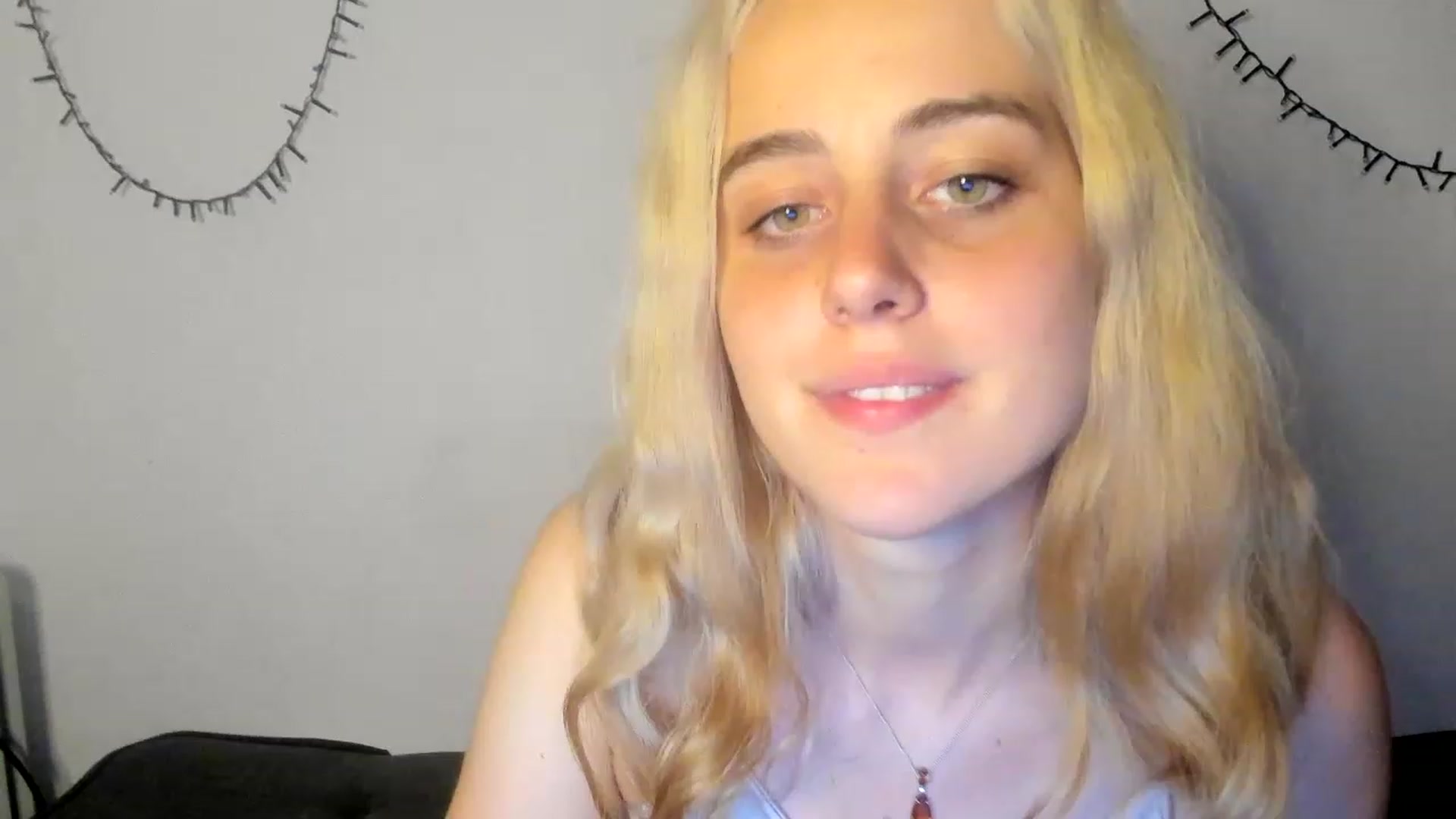 Gallery image thumbnail from AliceKatz's myfreecams stream on, 06/12/2023, 18:31 image 1 of 20