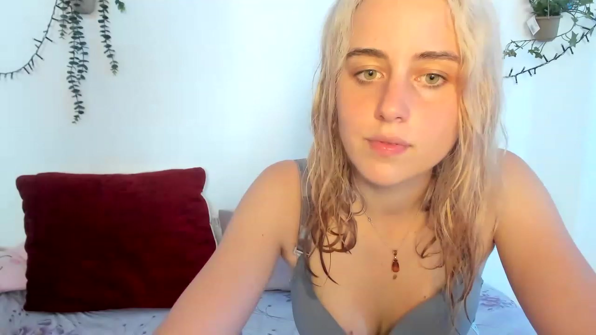 Gallery image thumbnail from AliceKatz's myfreecams stream on, 06/18/2023, 17:19 image 8 of 20