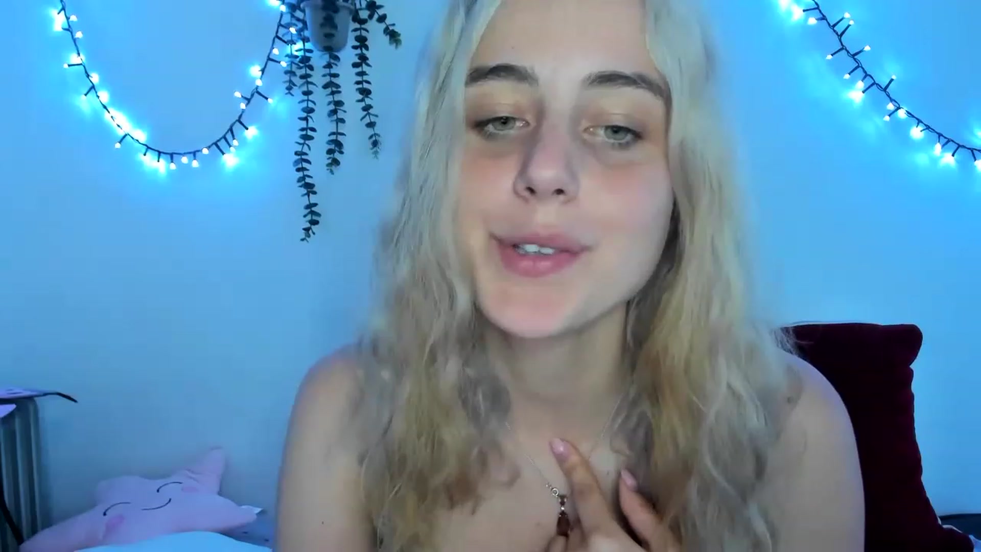 Gallery image thumbnail from AliceKatz's myfreecams stream on, 06/18/2023, 20:27 image 2 of 20