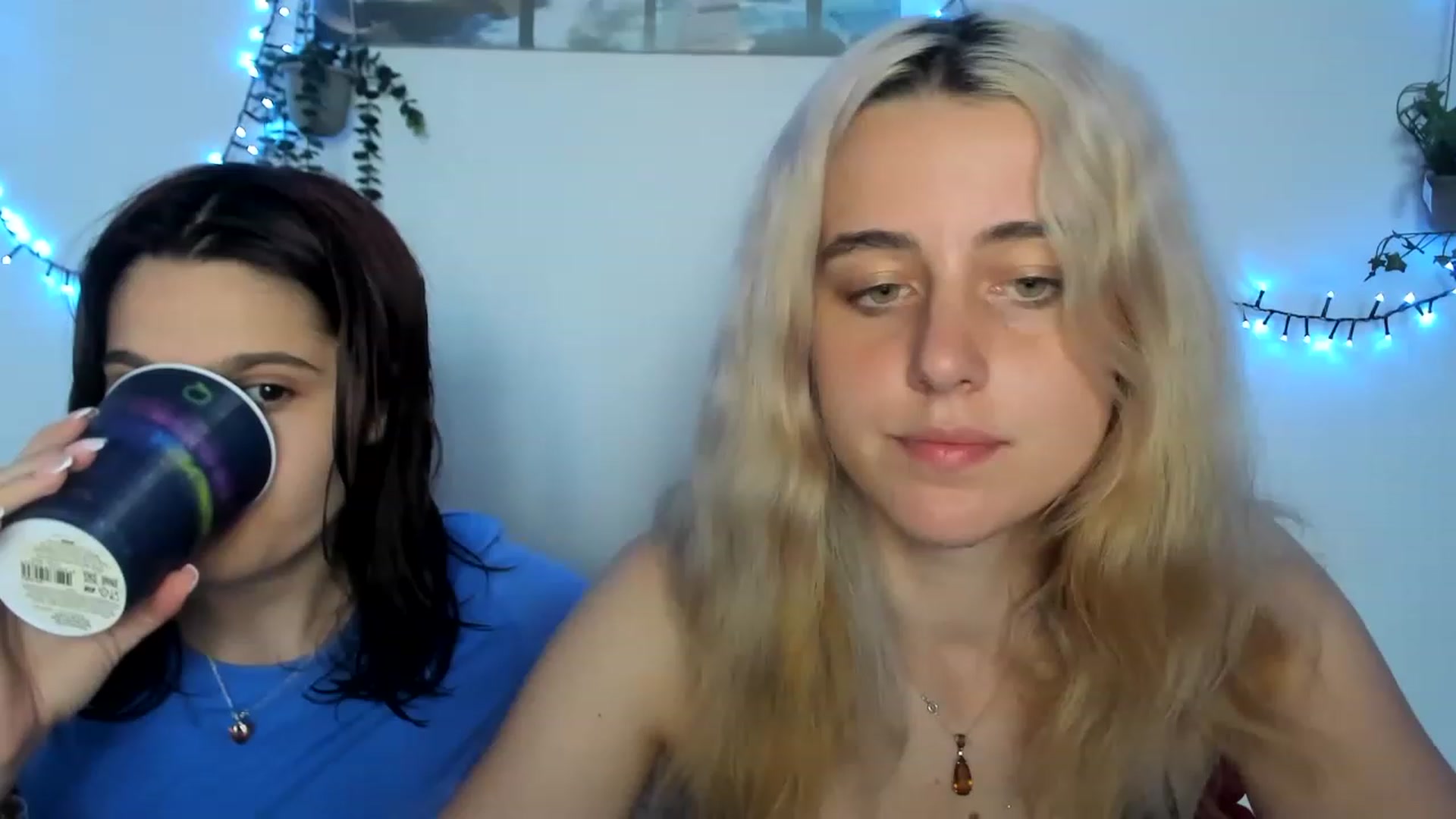 Gallery image thumbnail from AliceKatz's myfreecams stream on, 06/19/2023, 17:42 image 1 of 20
