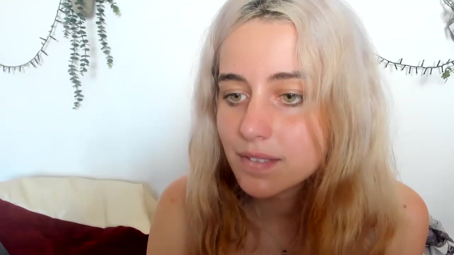 Gallery image thumbnail from AliceKatz's myfreecams stream on, 06/21/2023, 13:35 image 9 of 20