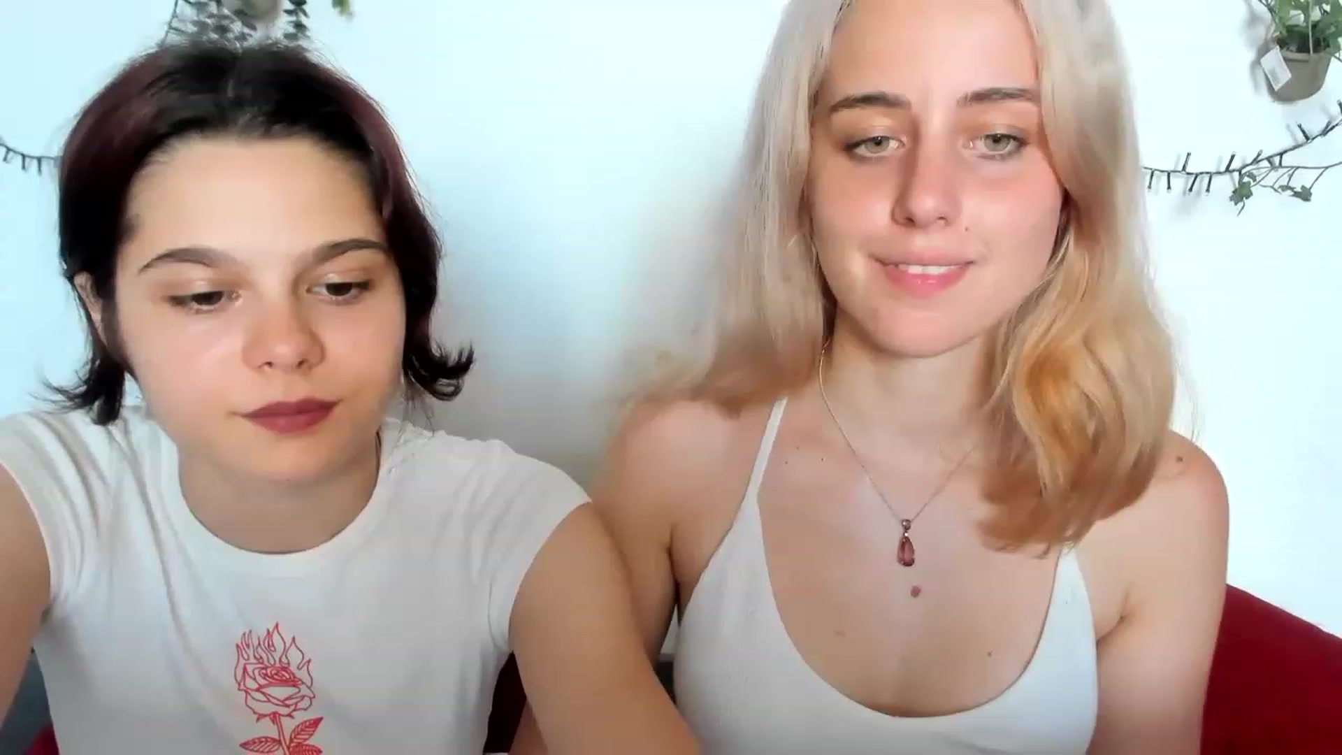 Gallery image thumbnail from AliceKatz's myfreecams stream on, 06/24/2023, 15:38 image 10 of 20