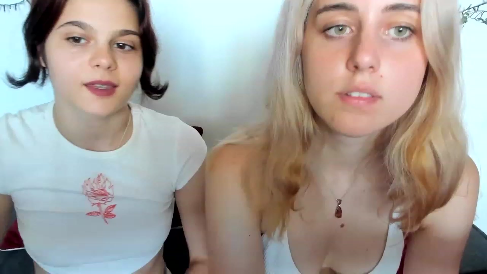 Gallery image thumbnail from AliceKatz's myfreecams stream on, 06/24/2023, 15:38 image 12 of 20