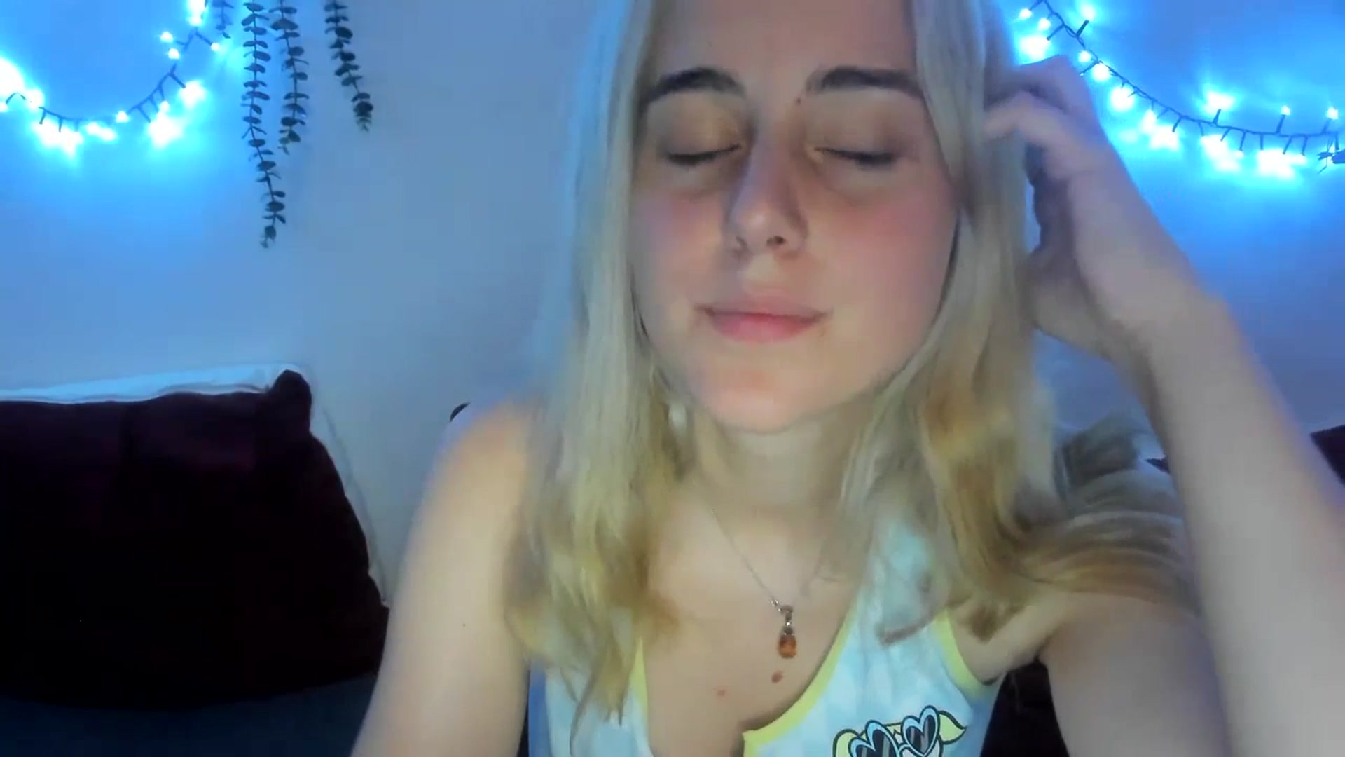Gallery image thumbnail from AliceKatz's myfreecams stream on, 06/29/2023, 21:01 image 5 of 20