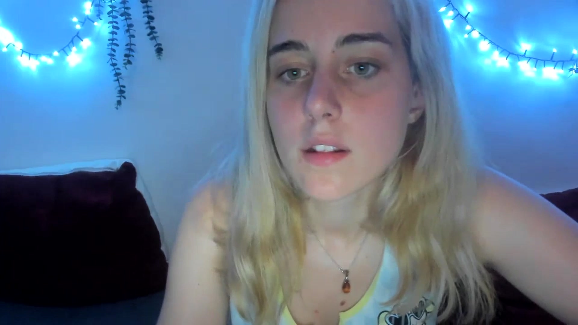 Gallery image thumbnail from AliceKatz's myfreecams stream on, 06/29/2023, 21:01 image 13 of 20