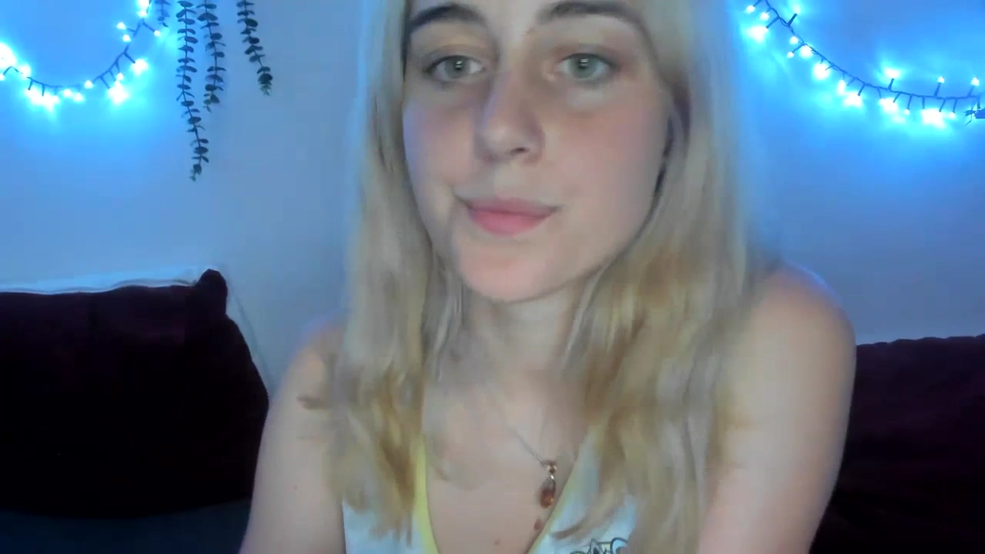 Gallery image thumbnail from AliceKatz's myfreecams stream on, 06/29/2023, 21:16 image 9 of 20