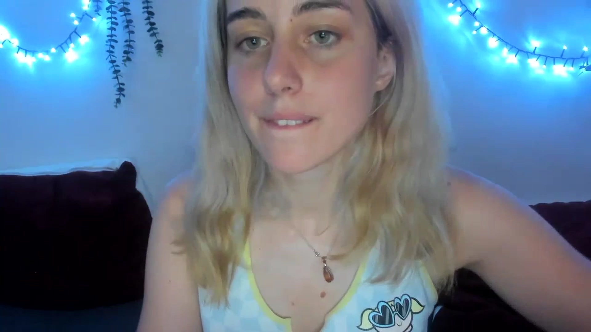 Gallery image thumbnail from AliceKatz's myfreecams stream on, 06/29/2023, 21:16 image 12 of 20