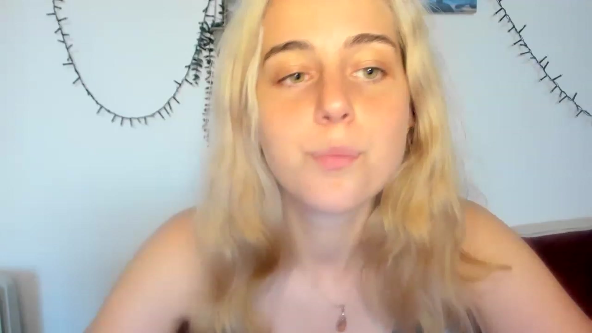 Gallery image thumbnail from AliceKatz's myfreecams stream on, 07/01/2023, 18:10 image 7 of 20