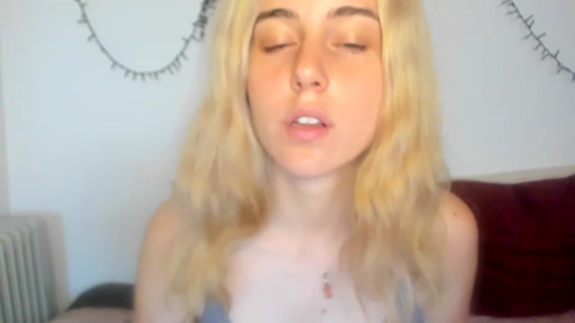Gallery image thumbnail from AliceKatz's myfreecams stream on, 07/01/2023, 18:10 image 15 of 20