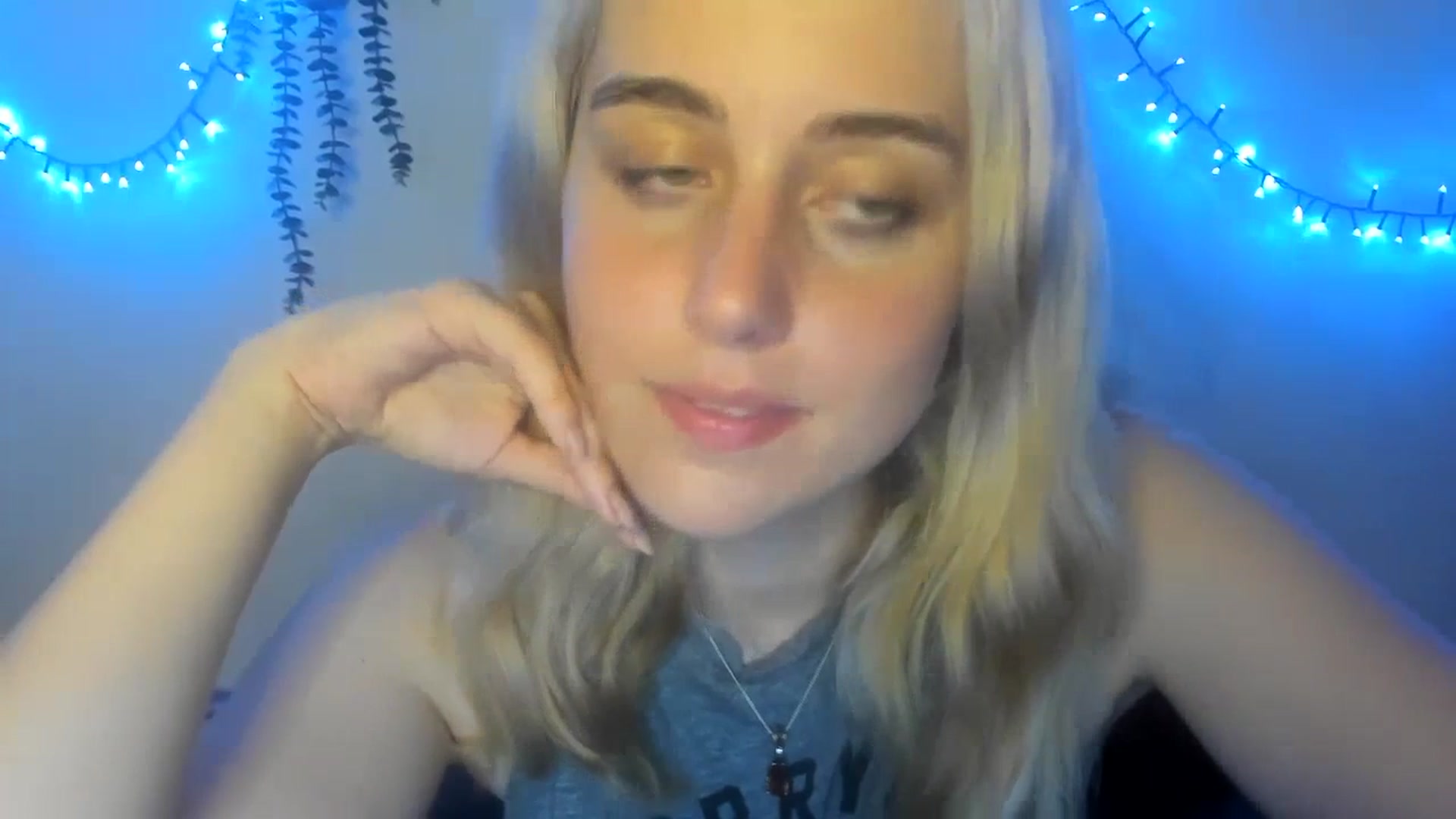 Gallery image thumbnail from AliceKatz's myfreecams stream on, 07/07/2023, 20:02 image 2 of 20