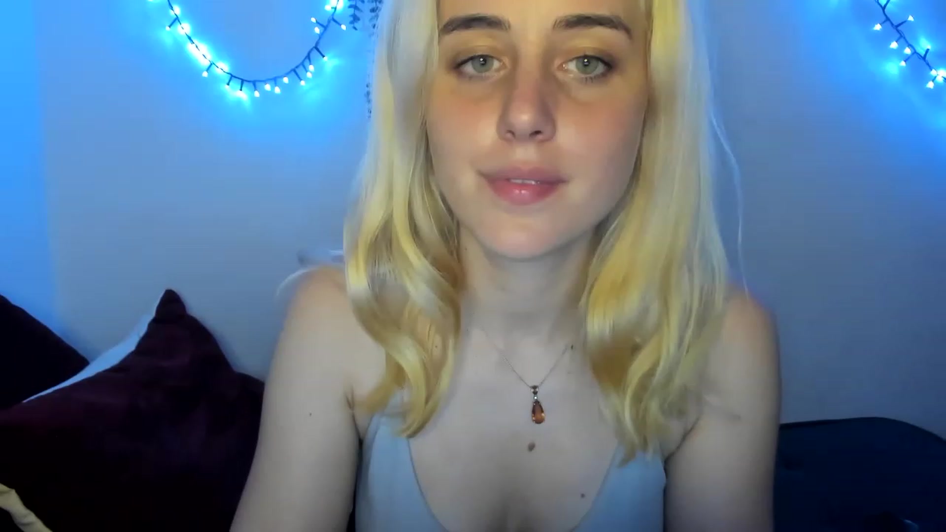 Gallery image thumbnail from AliceKatz's myfreecams stream on, 07/15/2023, 21:20 image 10 of 20
