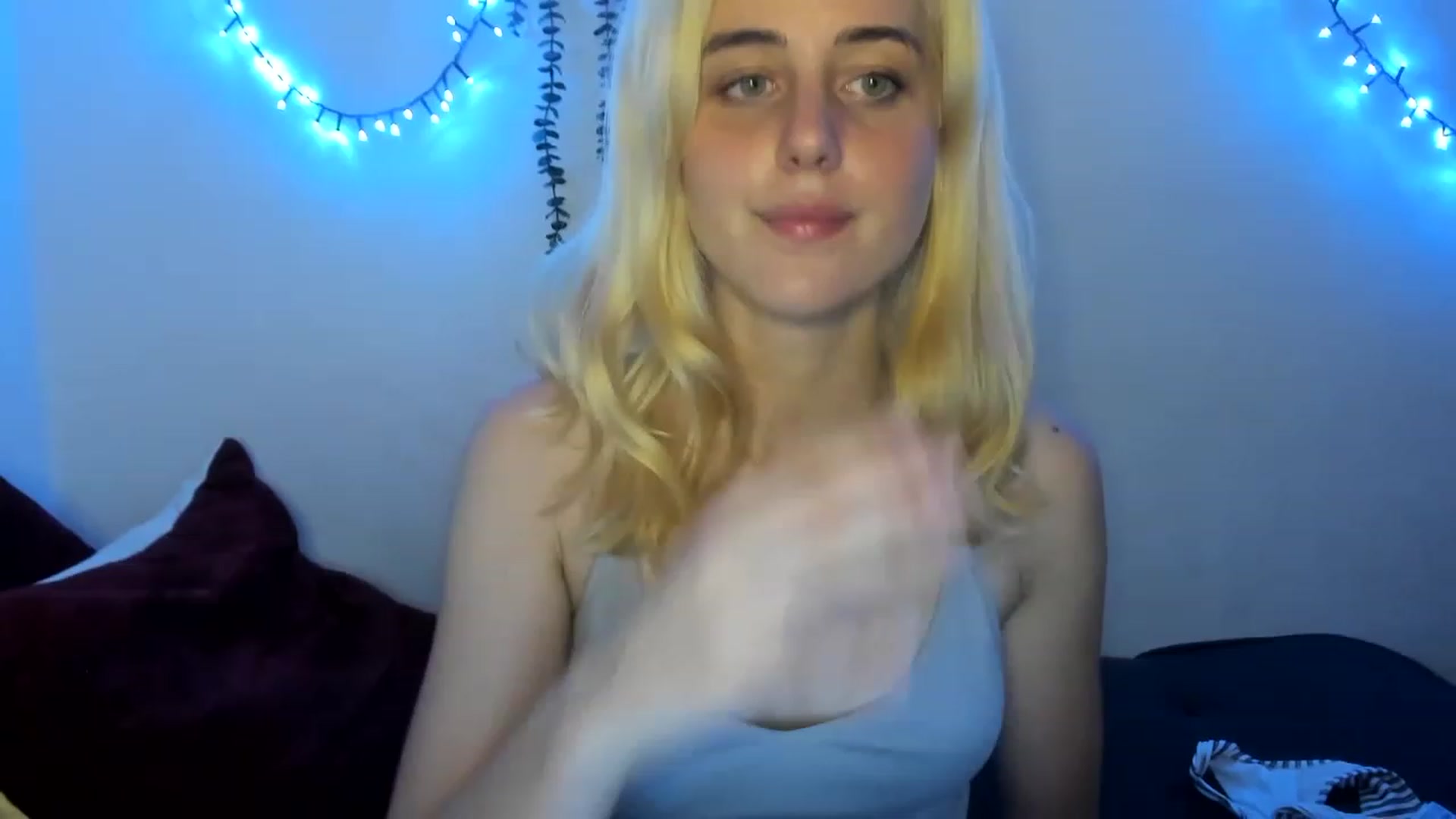 Gallery image thumbnail from AliceKatz's myfreecams stream on, 07/15/2023, 21:20 image 2 of 20