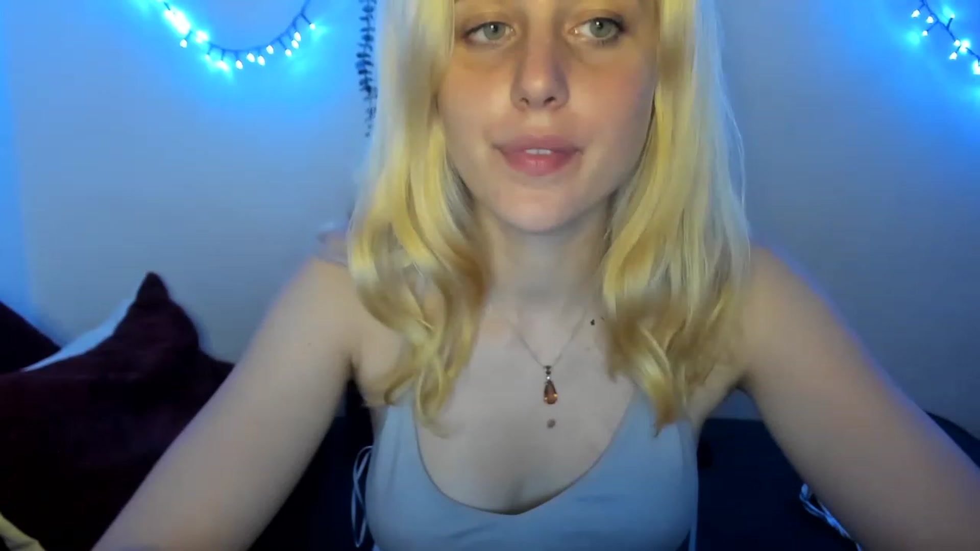 Gallery image thumbnail from AliceKatz's myfreecams stream on, 07/15/2023, 21:20 image 4 of 20