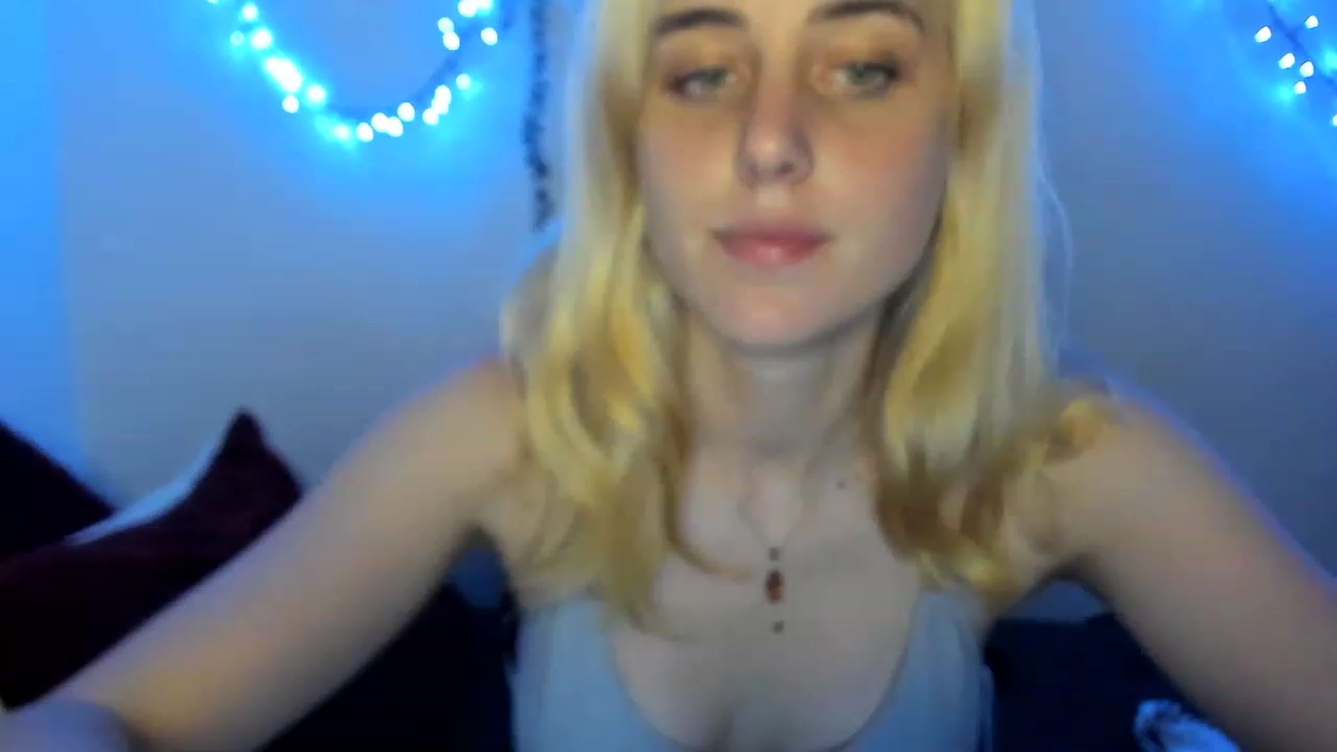 Gallery image thumbnail from AliceKatz's myfreecams stream on, 07/15/2023, 21:20 image 1 of 20