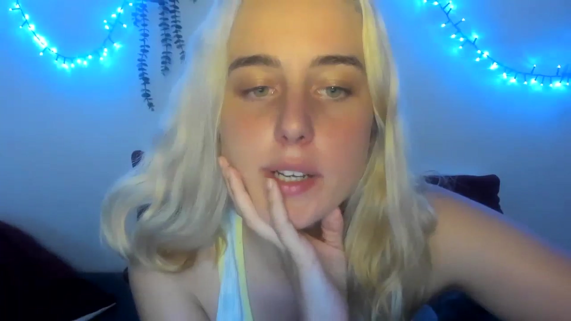 Gallery image thumbnail from AliceKatz's myfreecams stream on, 07/25/2023, 17:43 image 20 of 20