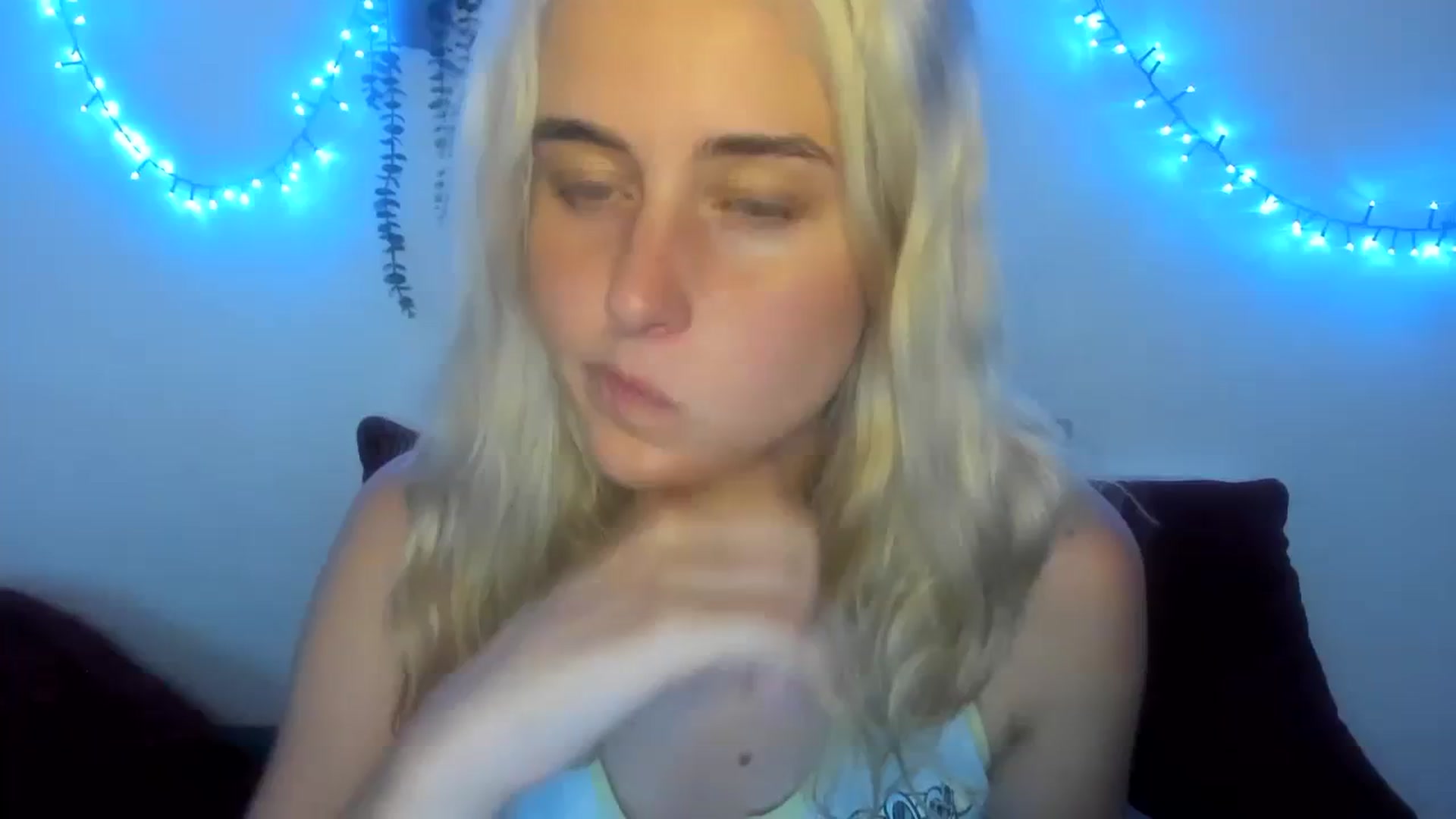 Gallery image thumbnail from AliceKatz's myfreecams stream on, 07/25/2023, 17:43 image 1 of 20
